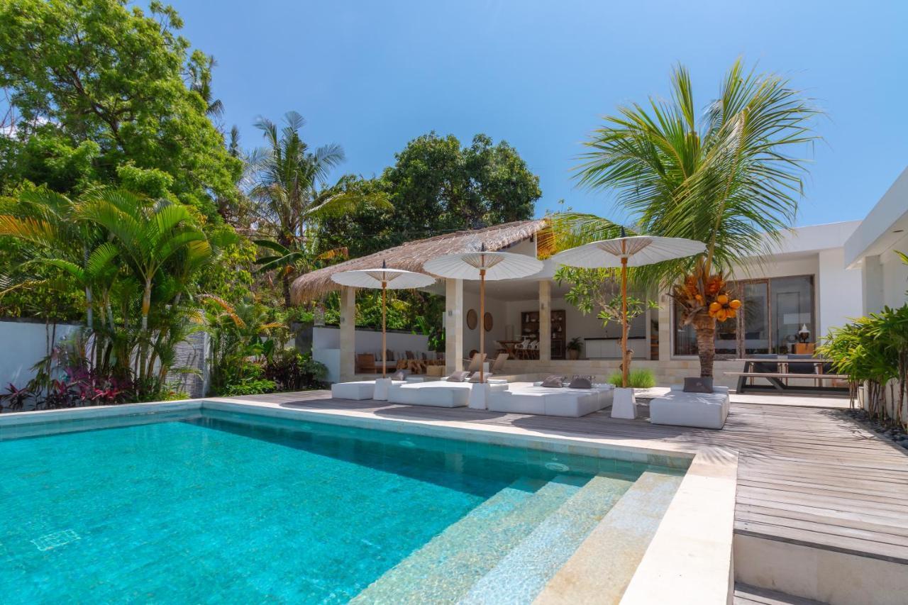Villa Rasa Senang, With Private Cook And Pool Karangasem Eksteriør bilde