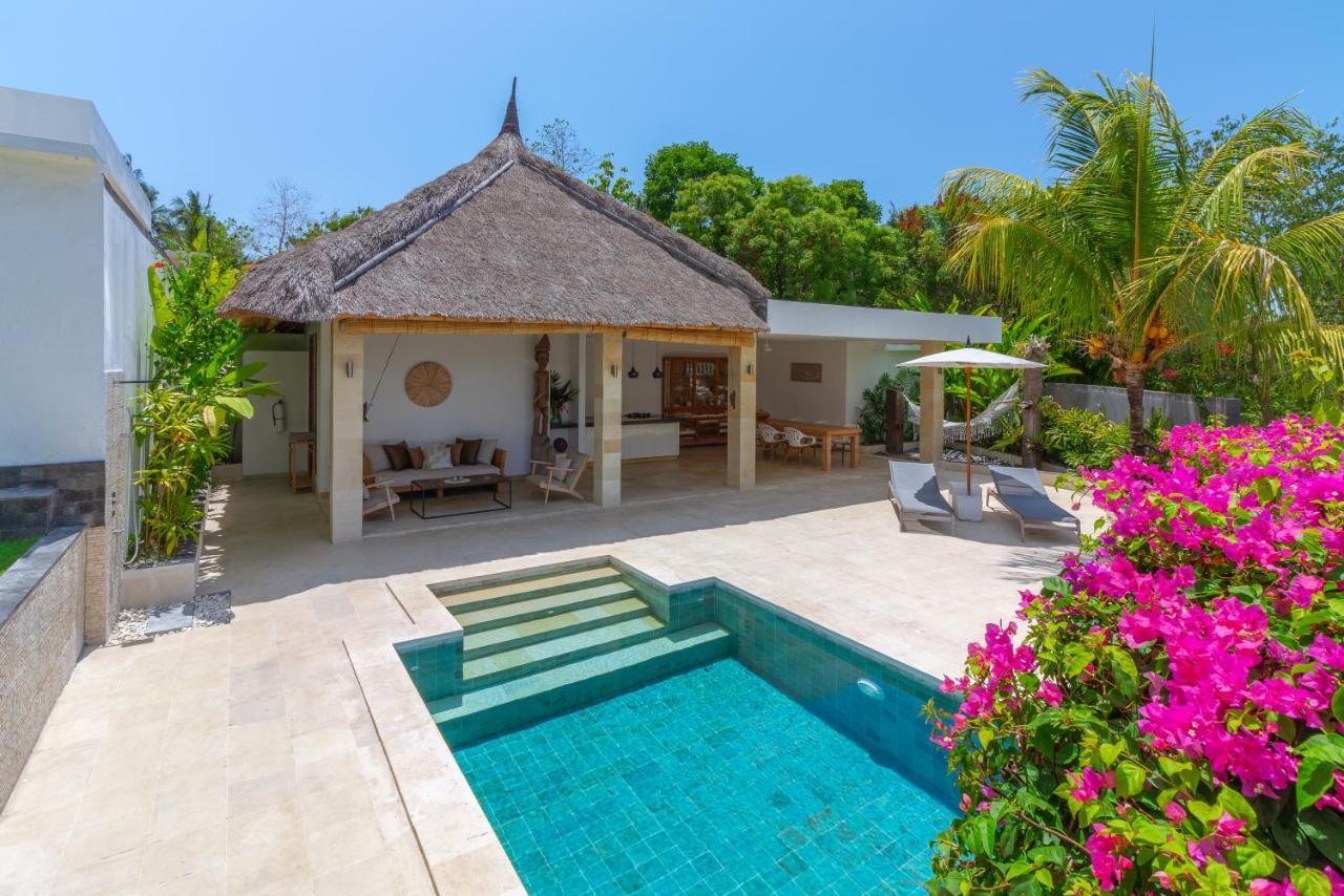 Villa Rasa Senang, With Private Cook And Pool Karangasem Eksteriør bilde
