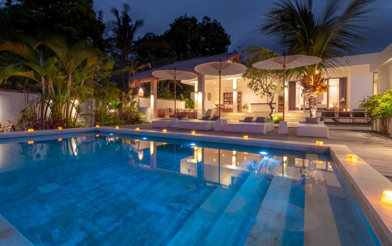 Villa Rasa Senang, With Private Cook And Pool Karangasem Eksteriør bilde